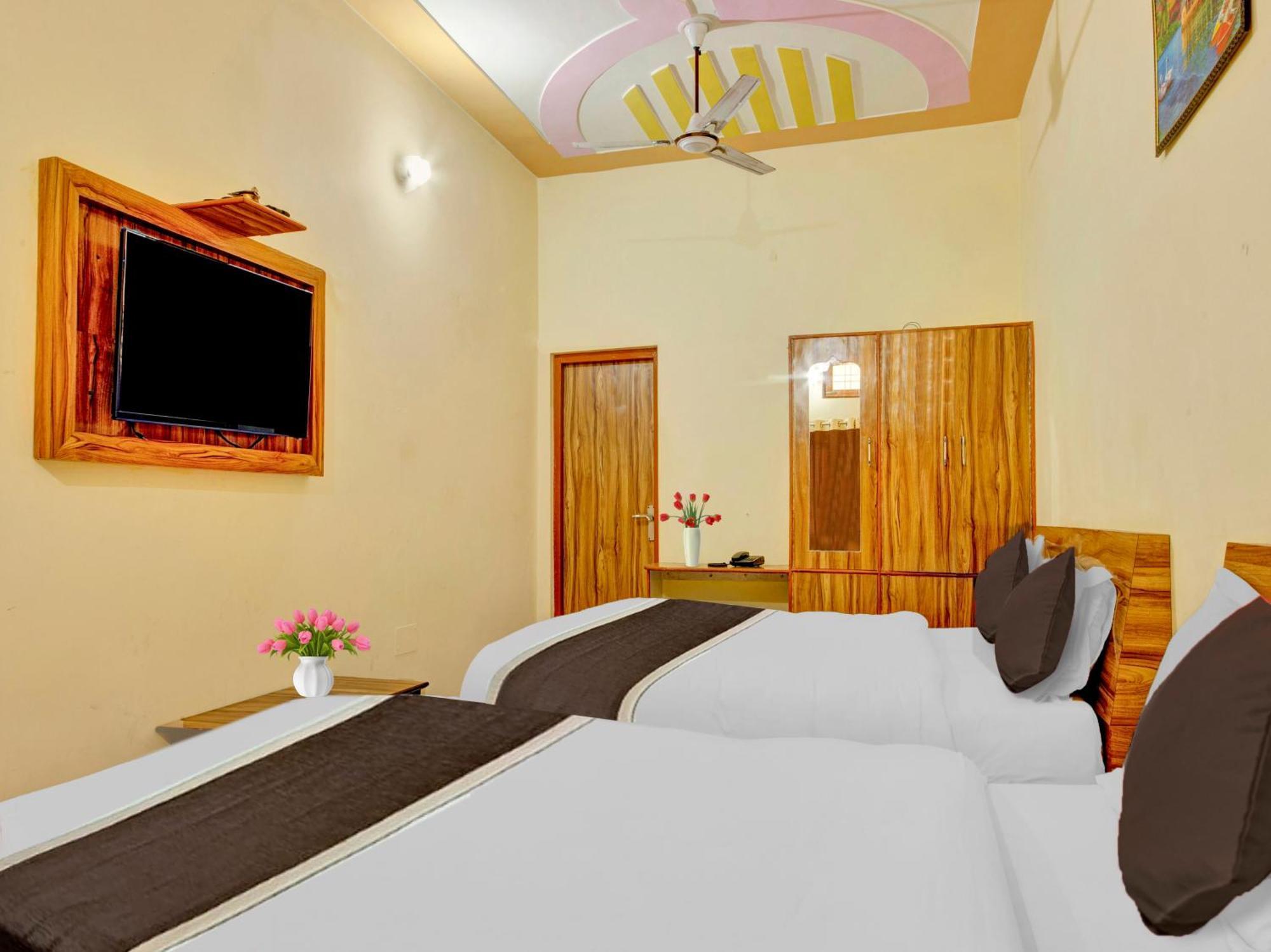 Hotel Kailasha Uttarkashi Экстерьер фото