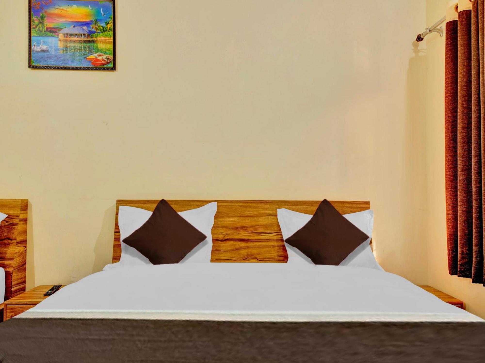 Hotel Kailasha Uttarkashi Экстерьер фото