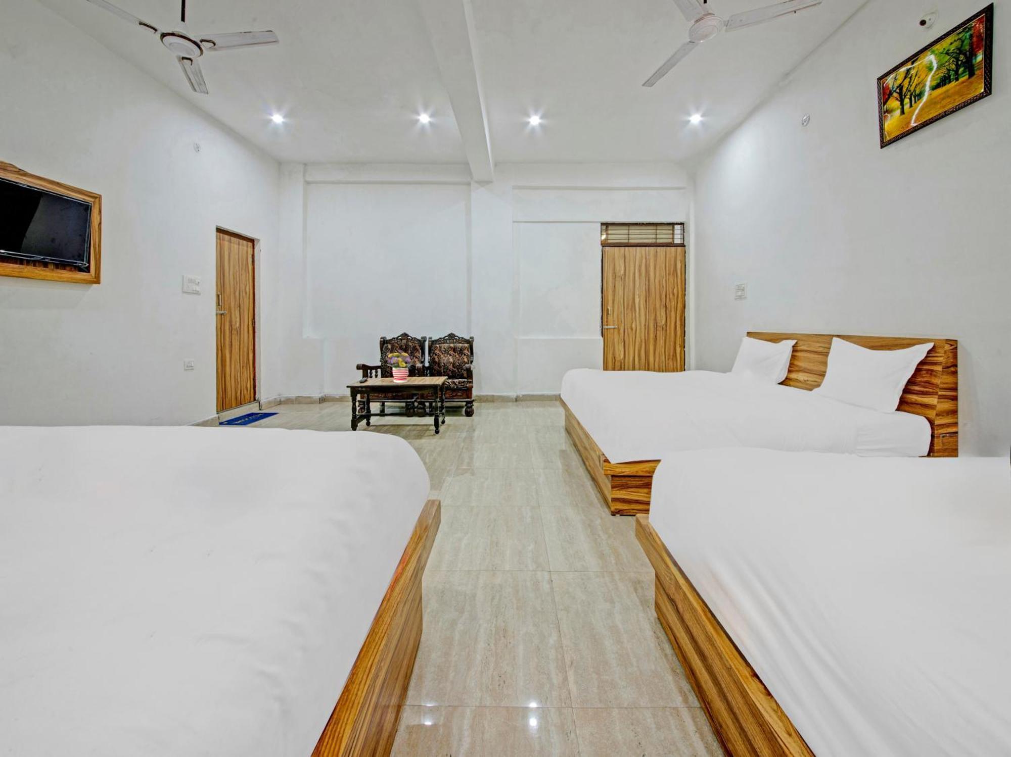 Hotel Kailasha Uttarkashi Экстерьер фото