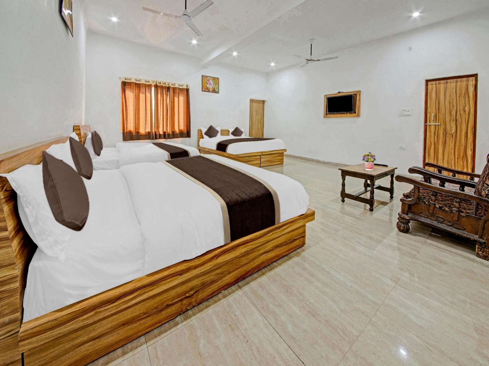 Hotel Kailasha Uttarkashi Экстерьер фото