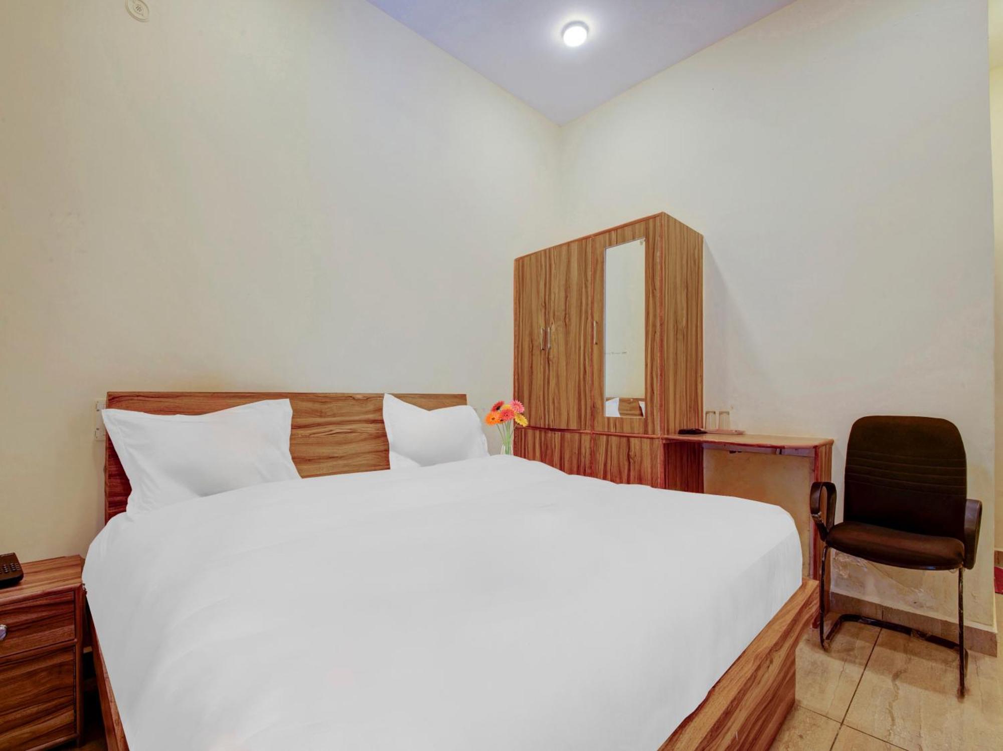 Hotel Kailasha Uttarkashi Экстерьер фото