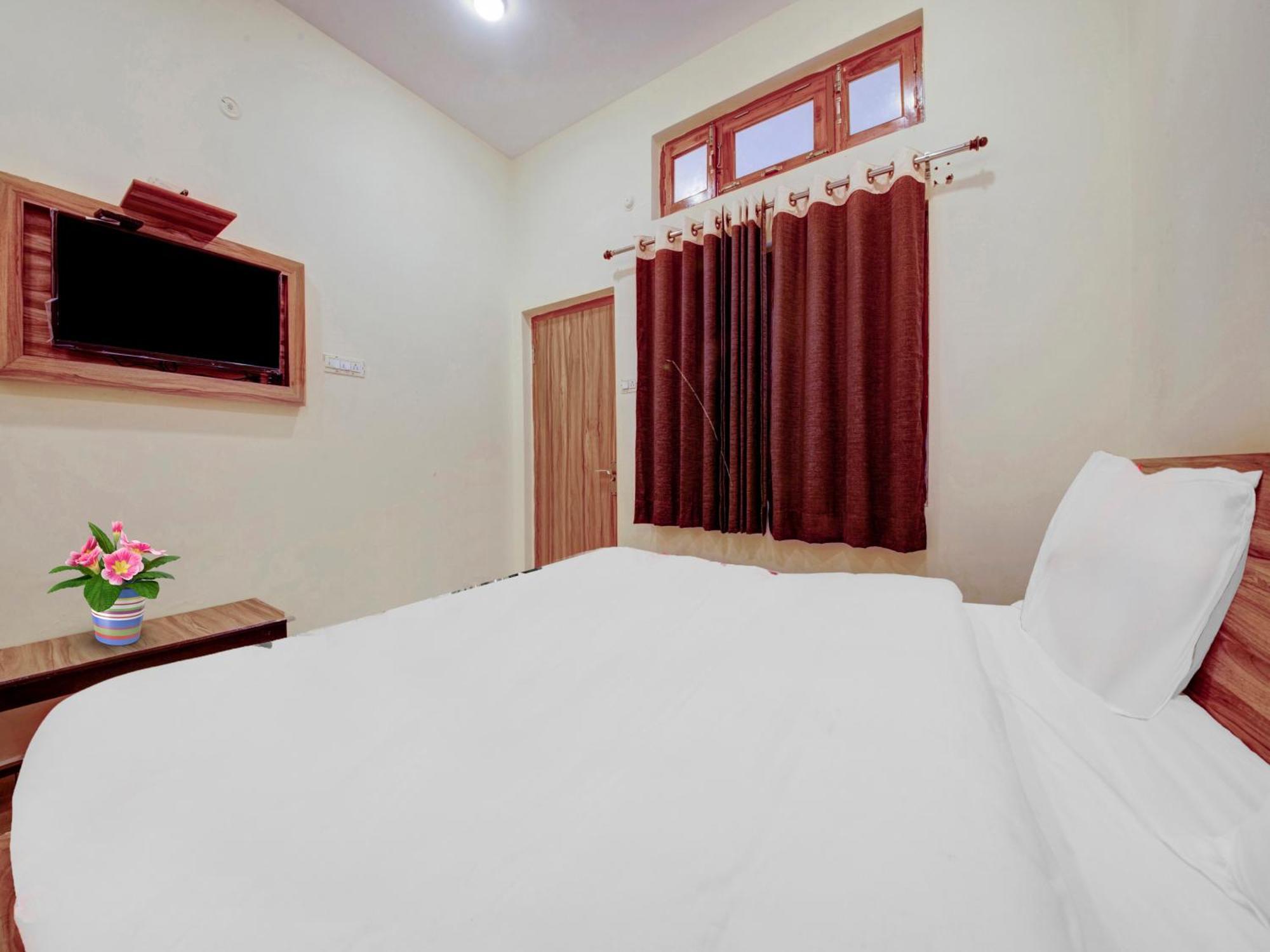 Hotel Kailasha Uttarkashi Экстерьер фото